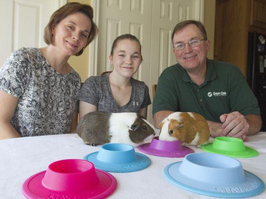 Family invents tip-proof pet food bowl